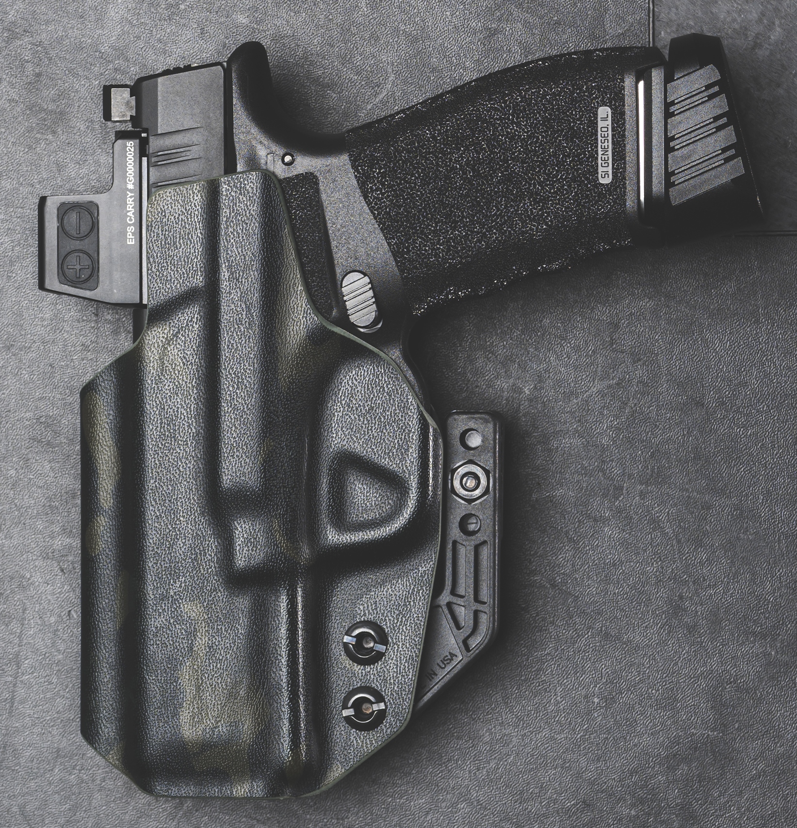 How to Choose the Right Pistol Holster for Everyday Carry (Fit, Concealment, Retention)