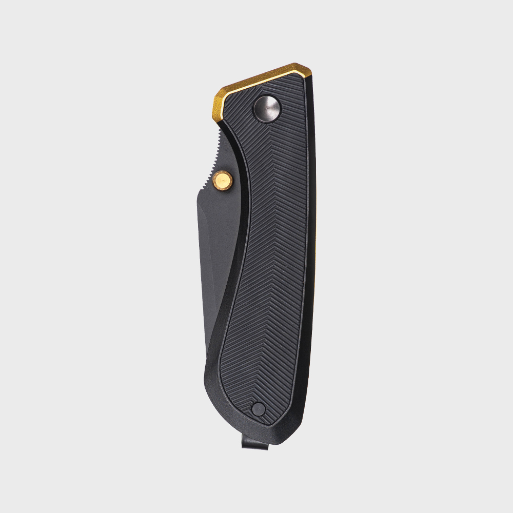 Cleaning an EDC Knife After Dirty Work: Food, Tape Gunk, and Pocket Lint